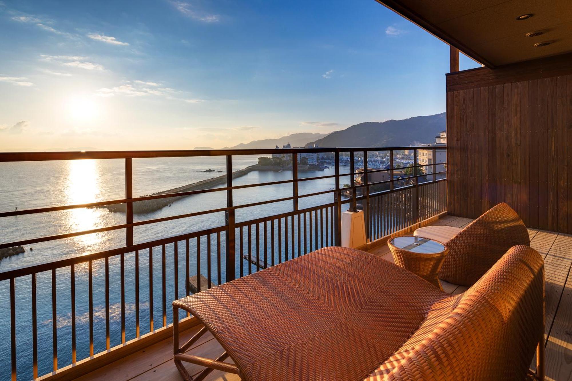 Hotel New Awaji Sumoto Екстер'єр фото