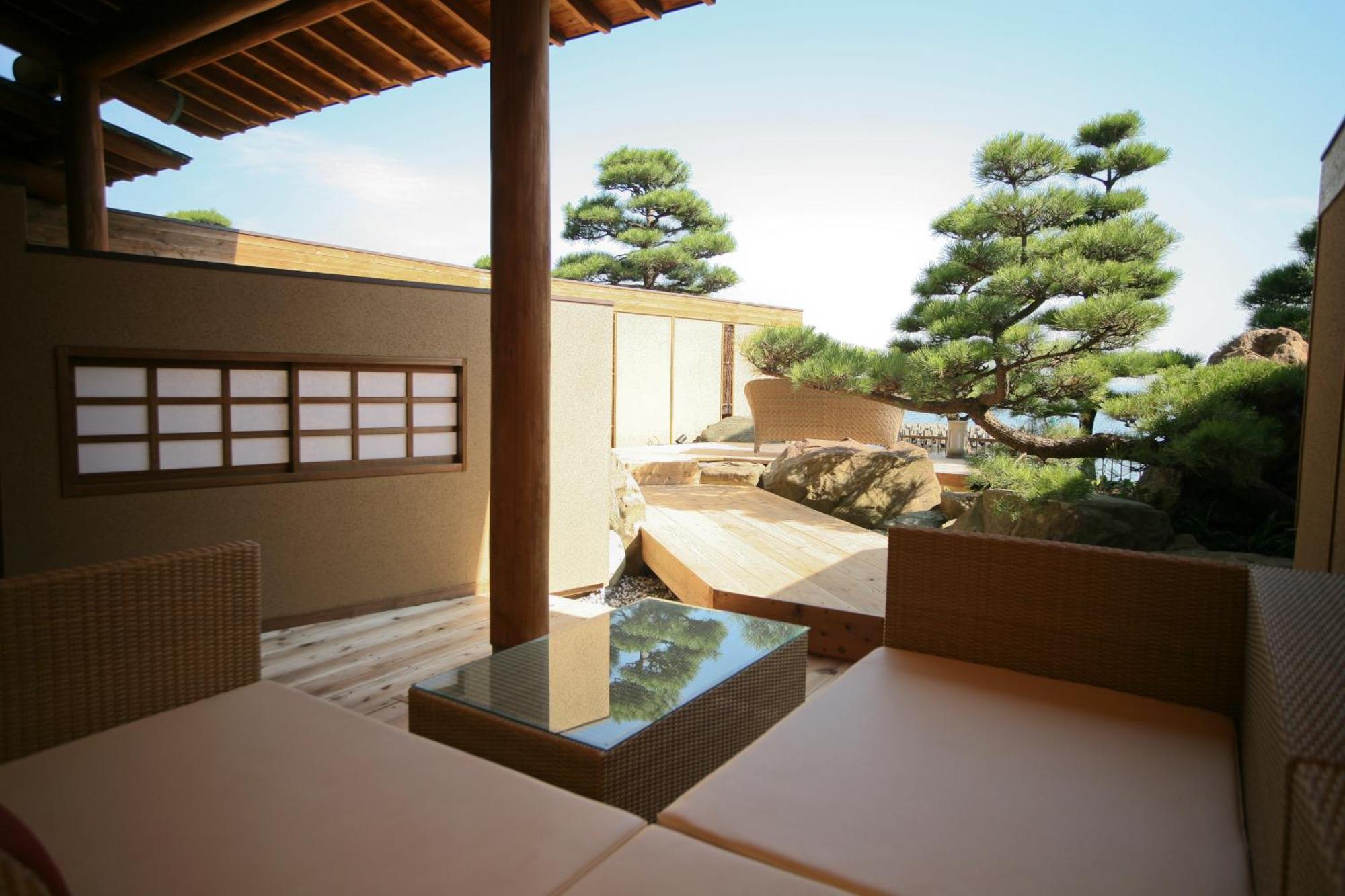 Hotel New Awaji Sumoto Екстер'єр фото