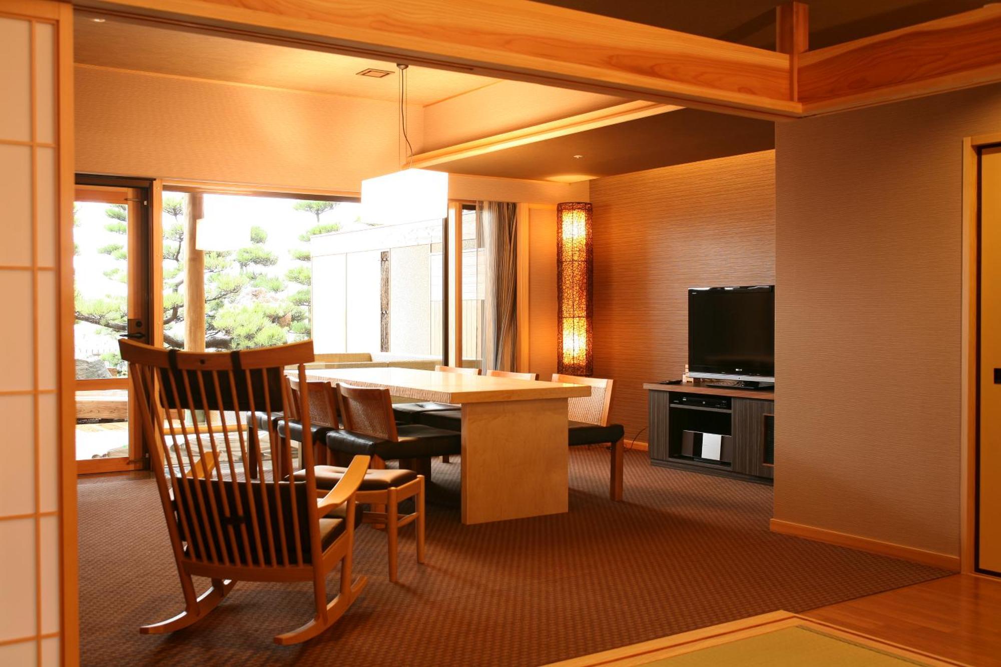 Hotel New Awaji Sumoto Екстер'єр фото
