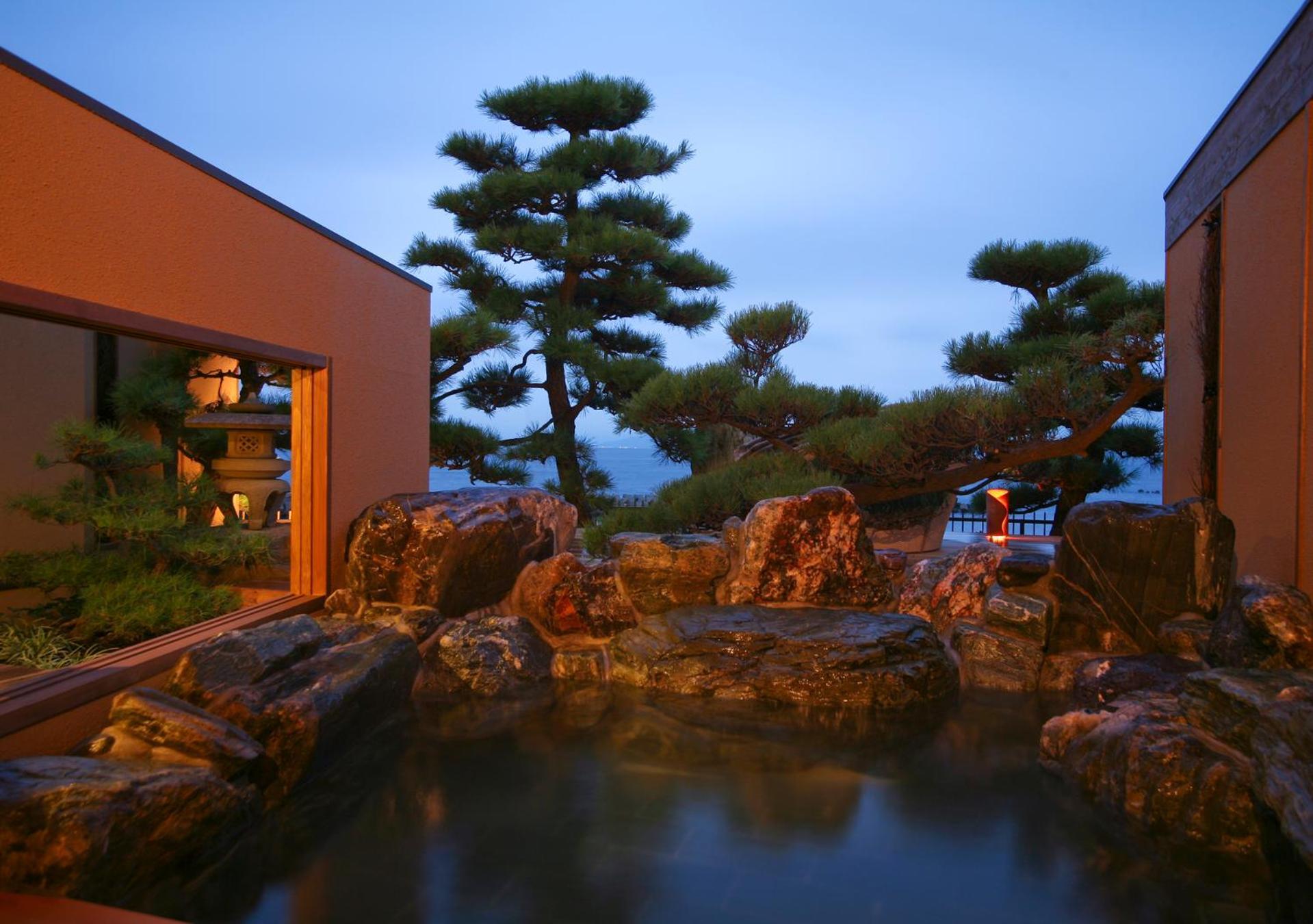 Hotel New Awaji Sumoto Екстер'єр фото