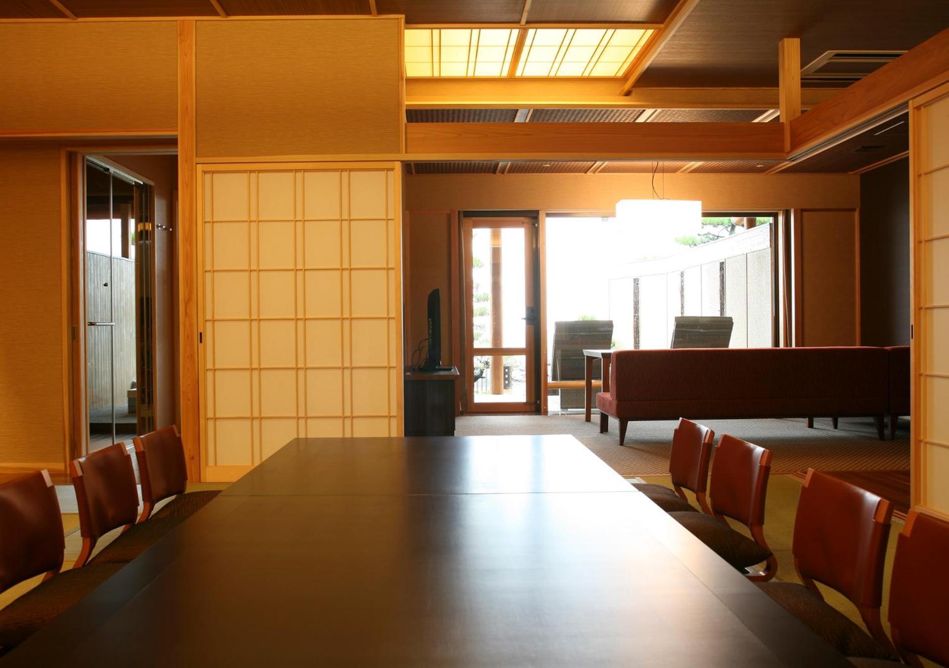 Hotel New Awaji Sumoto Екстер'єр фото
