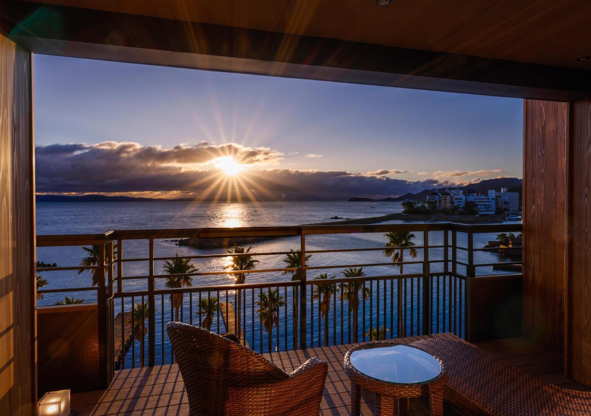Hotel New Awaji Sumoto Екстер'єр фото